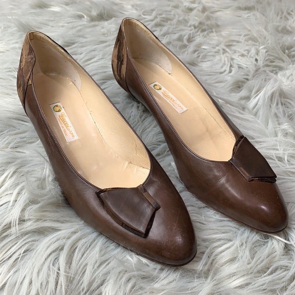 Gucci vintage brown leather pumps size 39 half bow